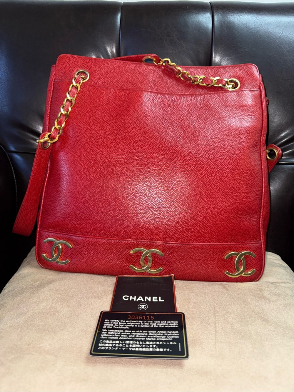 AUTHENTIC VINTAGE❣️RED CHANEL TRIPLE C LOGO CAVIAR  LEATHER TOTE - SHOULDER BAG